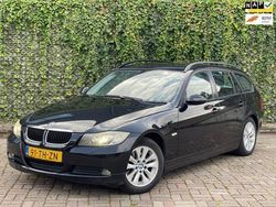 Zwart Gebruikt 2006 BMW 318 Stationwagen | € 2.250
