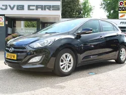 Zwart Gebruikt 2016 Hyundai i30 Comfort Hatchback | € 13.900 (Eerlijke prijs)
