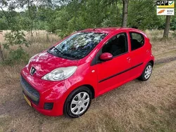 Rood Gebruikt 2009 Peugeot 107 Hatchback | € 2.350 (Eerlijke prijs)