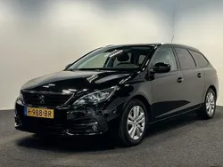 Zwart Gebruikt 2020 Peugeot 308 Premium Stationwagen | € 12.600 (Eerlijke prijs)