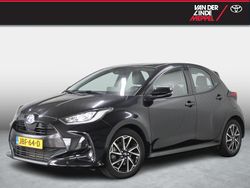 , metallic lak Gebruikt 2022 Toyota Yaris Hybrid Hatchback | € 21.950 (Eerlijke prijs)