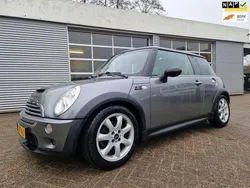 Grijs Gebruikt 2005 Mini Cooper S Hatchback | € 3.999 (Eerlijke prijs)