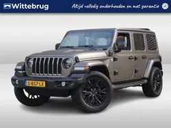 Zwart, metallic lak Gebruikt 2023 Jeep Wrangler Unlimited Sahara SUV | € 78.925 (Eerlijke prijs)