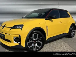 Geel Nieuw 2025 Renault R5 Urban Hatchback | € 32.290 (Eerlijke prijs)
