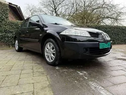 Zwart Gebruikt 2007 Renault Mégane II Business Sedan | € 1.750 (Eerlijke prijs)