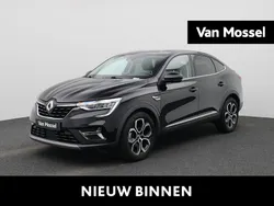 Zwart Gebruikt 2022 Renault Arkana Intens SUV | € 24.400 (Eerlijke prijs)