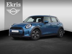 Blauw Gebruikt 2023 Mini Cooper Classic Hatchback | € 26.900