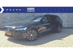 Gebruikt 2022 Volvo V60 Plus Stationwagen | € 40.899 (Eerlijke prijs)