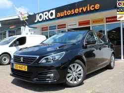 Zwart Gebruikt 2018 Peugeot 308 Allure Hatchback | € 13.990 (Eerlijke prijs)