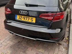 Zwart Gebruikt 2016 Audi A3 Hatchback | € 17.000 (Eerlijke prijs)