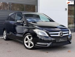 Zwart Gebruikt 2011 Mercedes B180 Ambition MPV | € 7.950 (Eerlijke prijs)