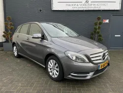 Grijs Gebruikt 2013 Mercedes B200 Prestige MPV | € 16.950 (Eerlijke prijs)