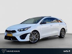 Wit Gebruikt 2024 Kia ProCeed Hatchback | € 35.940 (Eerlijke prijs)