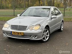 Grijs Gebruikt 2006 Mercedes C180 Elegance Sedan | € 2.750 (Super prijs)