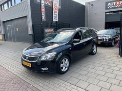 Zwart Gebruikt 2010 Kia Ceed Hatchback | € 2.499 (Eerlijke prijs)