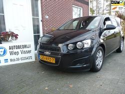 Zwart (metallic) Gebruikt 2011 Chevrolet Aveo LT Hatchback | € 2.795 (Iets duurder)