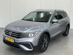Grijs Gebruikt 2022 VW Tiguan Allspace Life SUV | € 31.950 (Eerlijke prijs)