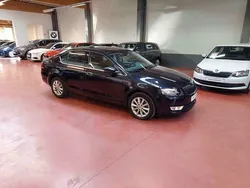 Zwart Gebruikt 2016 Skoda Octavia Essence Sedan | € 12.750 (Eerlijke prijs)