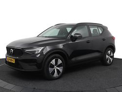 Zwart Gebruikt 2023 Volvo XC40 Plus SUV | € 31.950 (Eerlijke prijs)