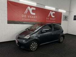 Grijs Gebruikt 2012 Toyota Aygo Hatchback | € 5.499 (Super prijs)