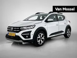 Wit Gebruikt 2021 Dacia Sandero Comfort Hatchback | € 14.440 (Eerlijke prijs)