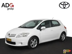 Wit Gebruikt 2011 Toyota Auris Hatchback | € 7.950 (Iets duurder)