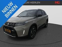 Beige Nieuw 2025 Suzuki Vitara Style SUV | € 32.450