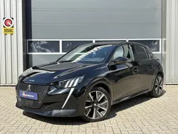 Zwart Gebruikt 2020 Peugeot 208 GT-line Hatchback | € 16.950 (Eerlijke prijs)