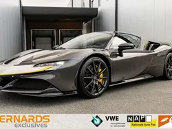 Grijs, metallic lak Gebruikt 2021 Ferrari SF90 Coupé | € 479.950