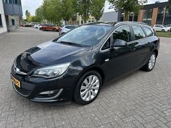 Zwart Gebruikt 2014 Opel Astra Sport Stationwagen | € 5.495 (Goede deal)