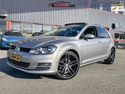 Grijs, metallic lak Gebruikt 2014 VW Golf VII Highline Hatchback | € 7.499 (Eerlijke prijs)