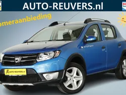 Blauw Gebruikt 2013 Dacia Sandero Lauréate Hatchback | € 6.900 (Eerlijke prijs)