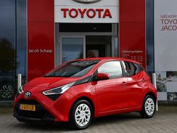 Rood Gebruikt 2020 Toyota Aygo X-play Hatchback | € 14.899 (Eerlijke prijs)