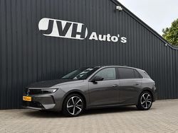 Grijs Gebruikt 2023 Opel Astra Business Elegance Hatchback | € 21.500 (Super prijs)
