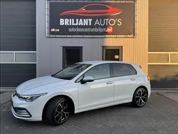 Wit Gebruikt 2020 VW Golf VIII Hatchback | € 17.950 (Eerlijke prijs)