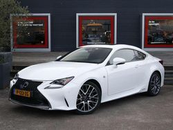 Wit Gebruikt 2018 Lexus RC300h Sport Line Coupé | € 34.900