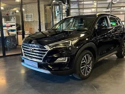 Zwart Gebruikt 2019 Hyundai Tucson Premium SUV | € 23.950 (Eerlijke prijs)