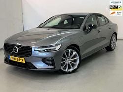 Grijs Gebruikt 2021 Volvo S60 R-Design Sedan | € 34.850 (Super prijs)