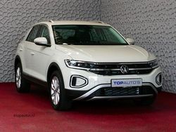 Grijs Gebruikt 2024 VW T-Roc Style SUV | € 35.440 (Eerlijke prijs)