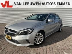 Grijs Gebruikt 2017 Mercedes A180 Edition Hatchback | € 12.448 (Iets duurder)