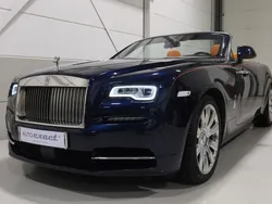 Blauw, metallic lak Gebruikt 2016 Rolls Royce Dawn Cabriolet | € 339.900
