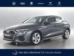 Grijs Gebruikt 2024 Audi A3 Sportback S-Line Hatchback | € 32.950 (Eerlijke prijs)