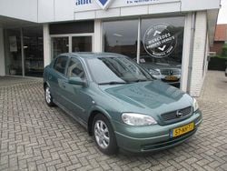 Groen (metallic) Gebruikt 2003 Opel Astra Njoy Hatchback | € 3.395