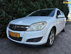 Wit Gebruikt 2007 Opel Astra Executive Stationwagen | € 600 (Goede deal)