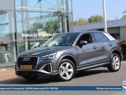 Grijs Gebruikt 2024 Audi Q2 Design SUV | € 33.950 (Eerlijke prijs)