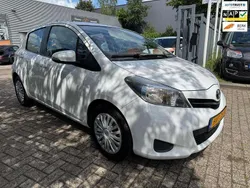 Wit Gebruikt 2014 Toyota Yaris Hatchback | € 7.299 (Goede deal)