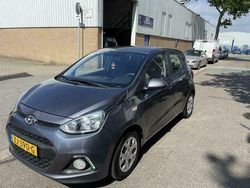 Grijs Gebruikt 2016 Hyundai i10 Hatchback | € 8.995 (Goede deal)