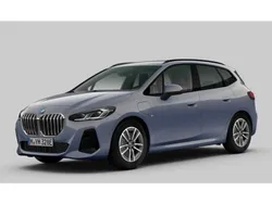 Sparkling copper grau metallic (grijs metallic) Gebruikt 2024 BMW 225 Active Tourer Comfort Edition MPV | € 43.880 (Eerlijke prijs)
