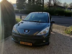 Grijs Gebruikt 2011 Peugeot 206+ Hatchback | € 2.750 (Eerlijke prijs)
