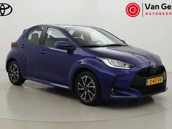 Blauw Gebruikt 2024 Toyota Yaris Hatchback | € 23.499 (Eerlijke prijs)